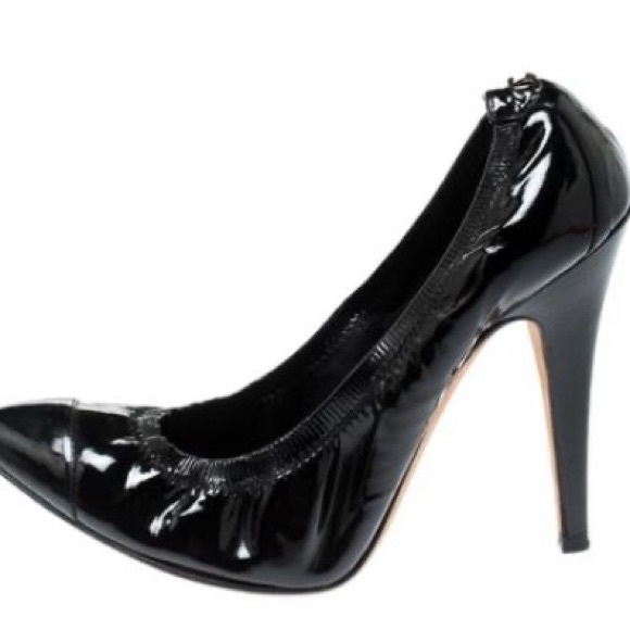 Classic Chanel Pumps! - Picture 6 of 6